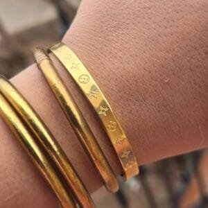 Pulsera LV Lisa Dorada-405
